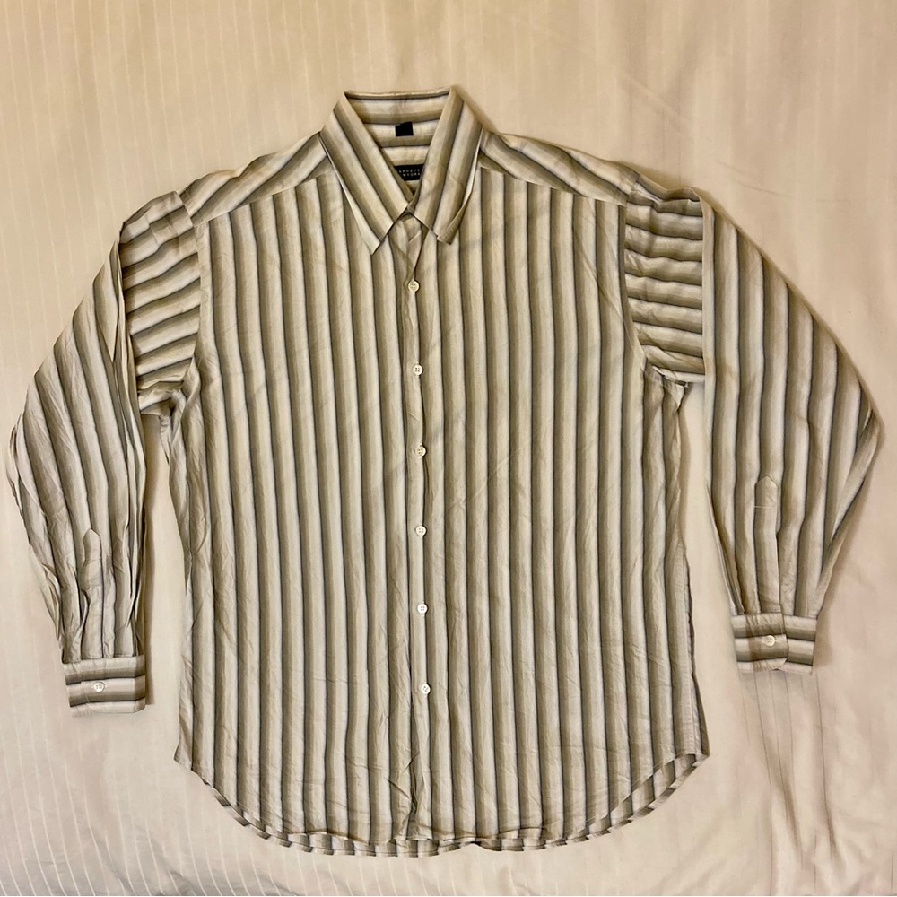Barneys New York collared long sleeve dress shirt sz M made in Italy